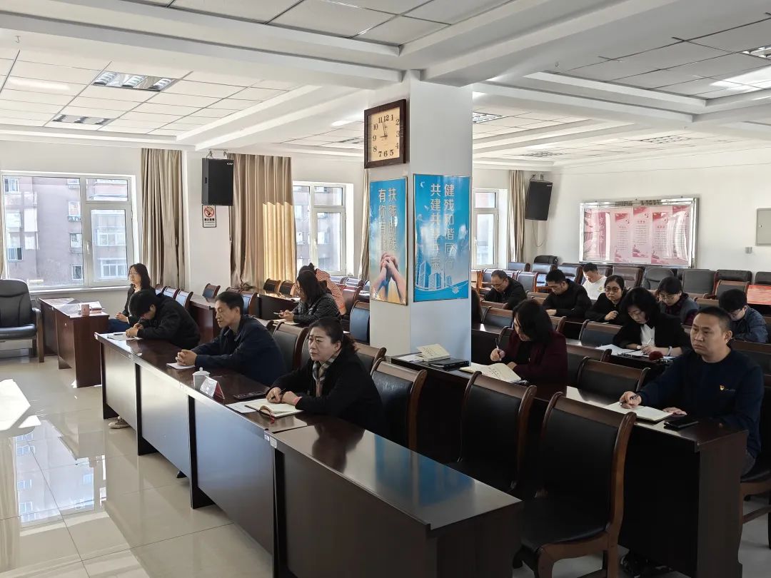 市残联召开“点亮身边典型 汲取奋进力量”励志故事宣讲会